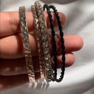 black and rose gold bangles 🖤🌷